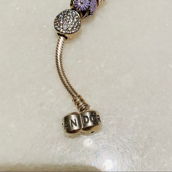 NWOT AUTH PANDORA MOMENTS BRACELETE W/ CHARMS - Picture 9 of 13